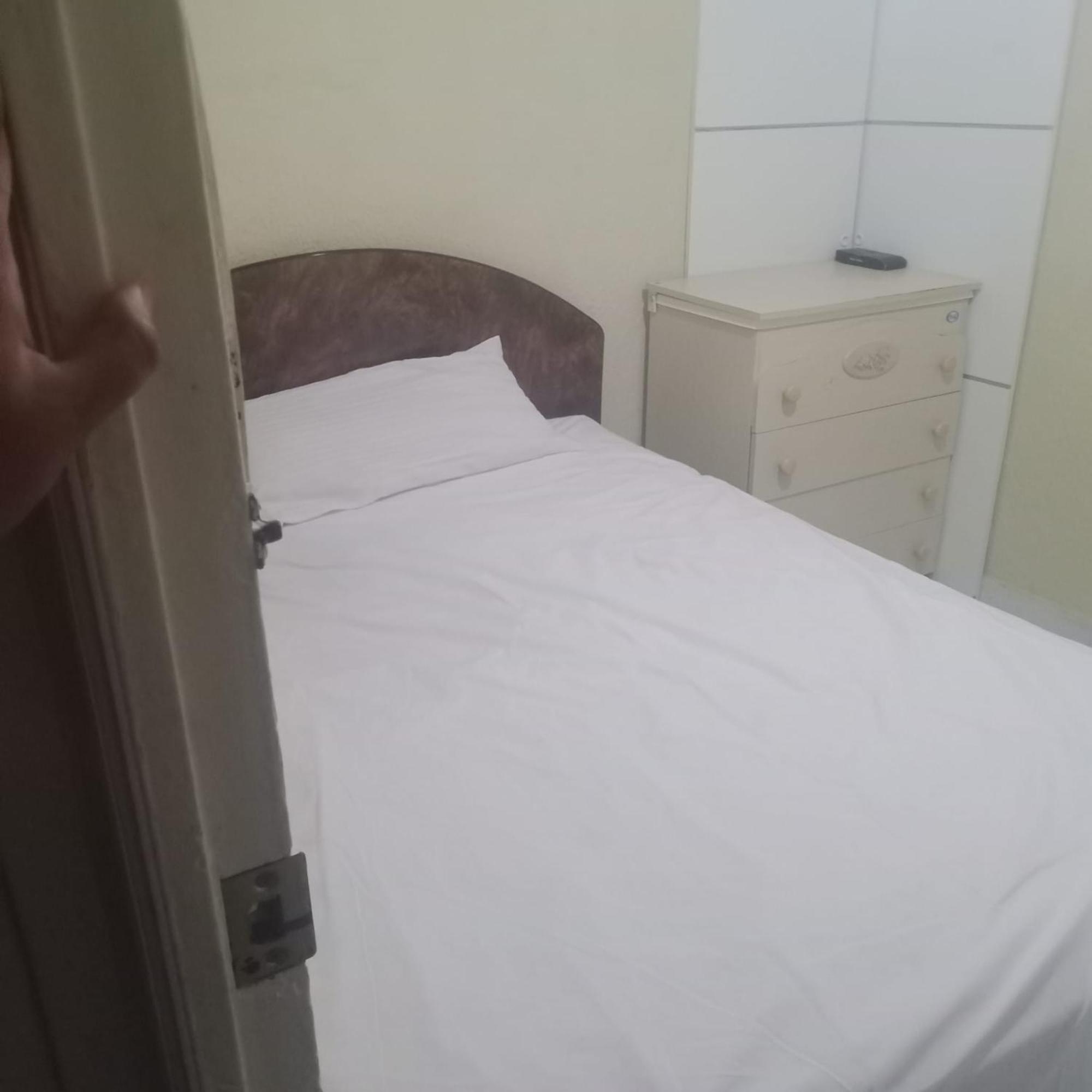 Barcelona Appartment Santa Coloma de Gramenet Экстерьер фото
